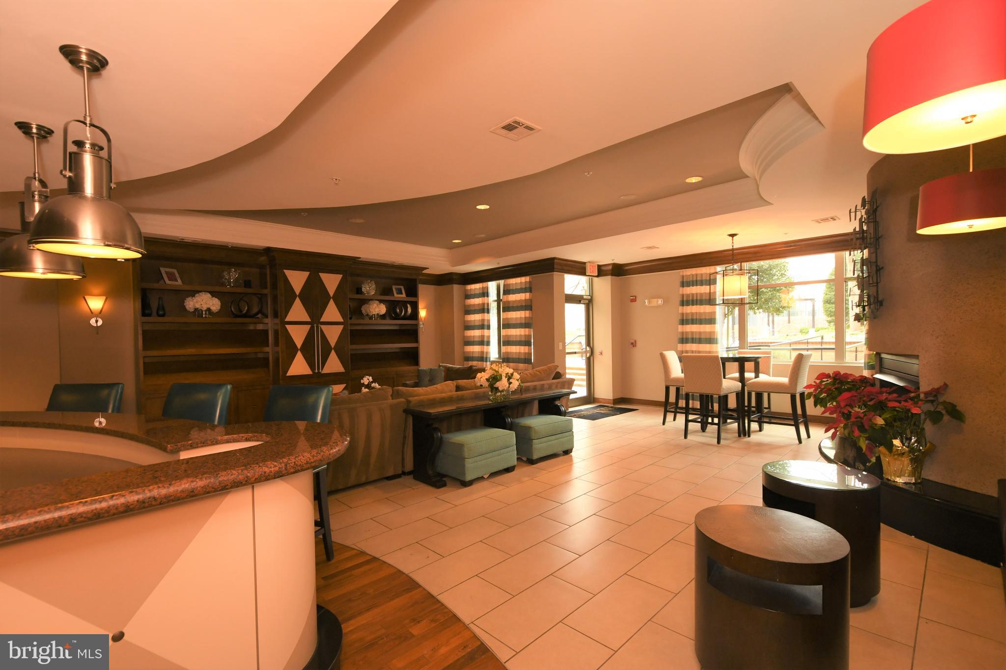 SAVOY AT RESTON TOWN CENTER - Residential