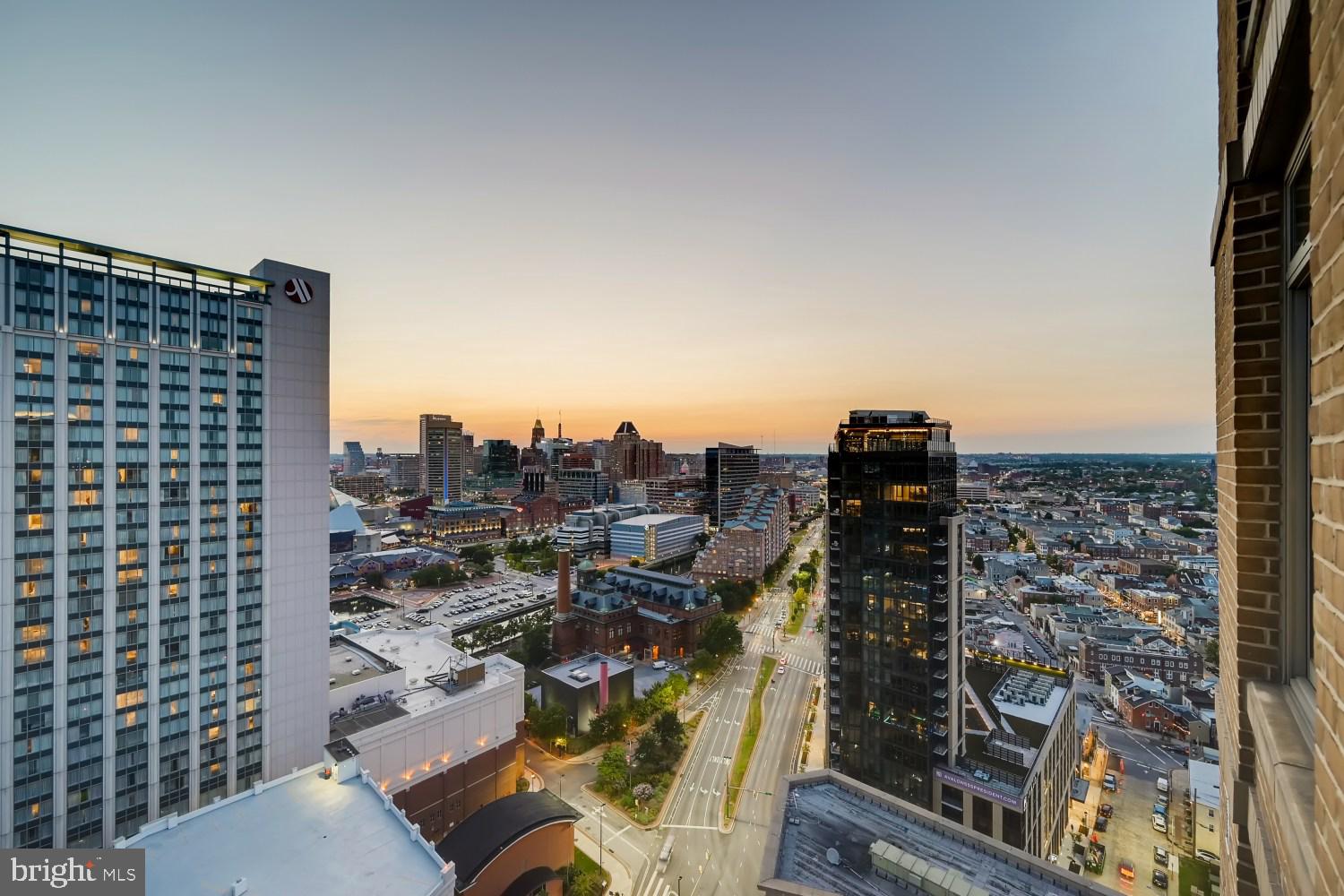 HARBOR EAST - Residential