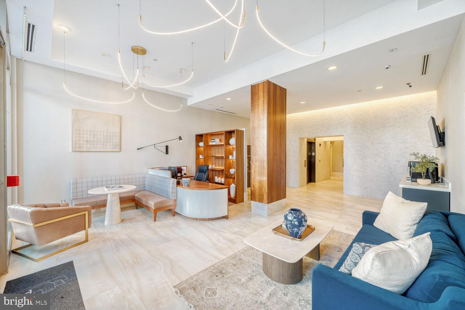 HARBOR EAST - Residential