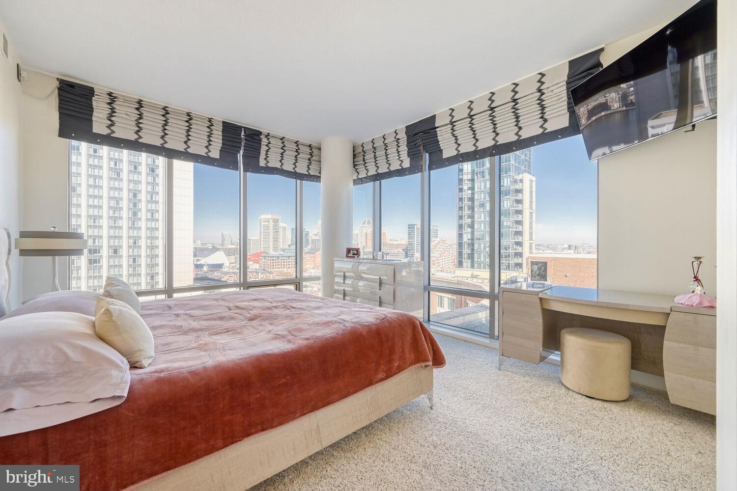 HARBOR EAST - Residential