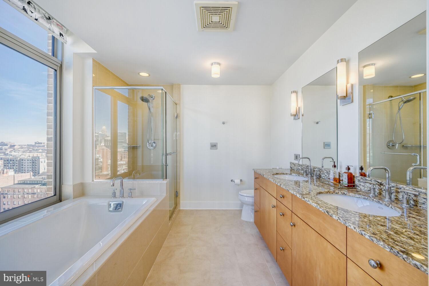 HARBOR EAST - Residential