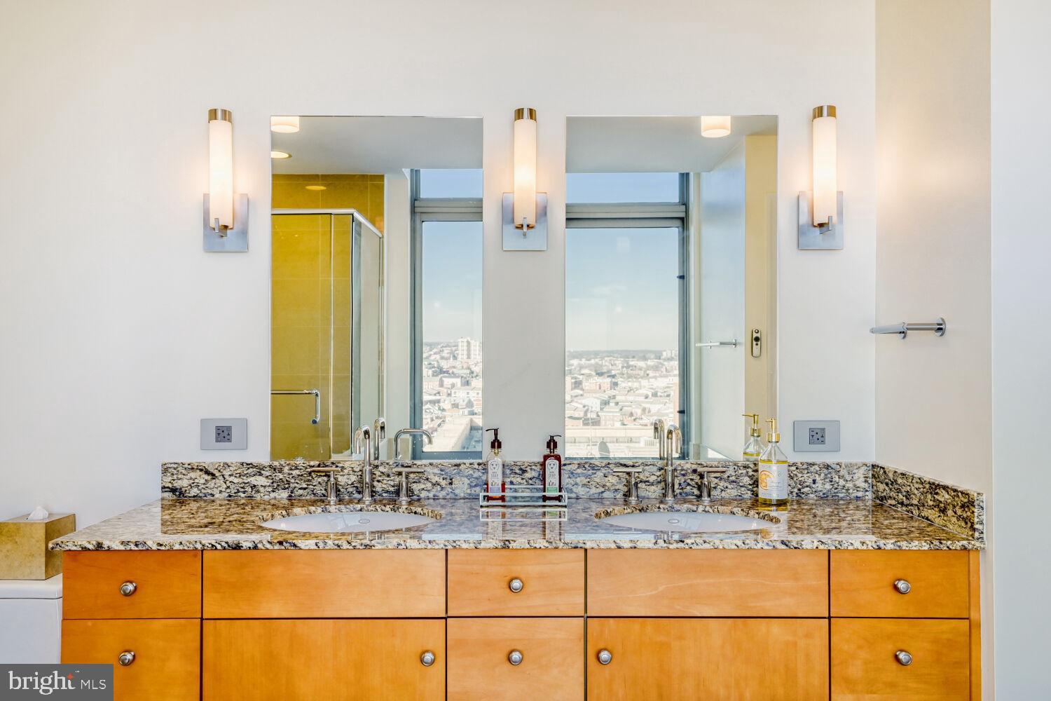 HARBOR EAST - Residential
