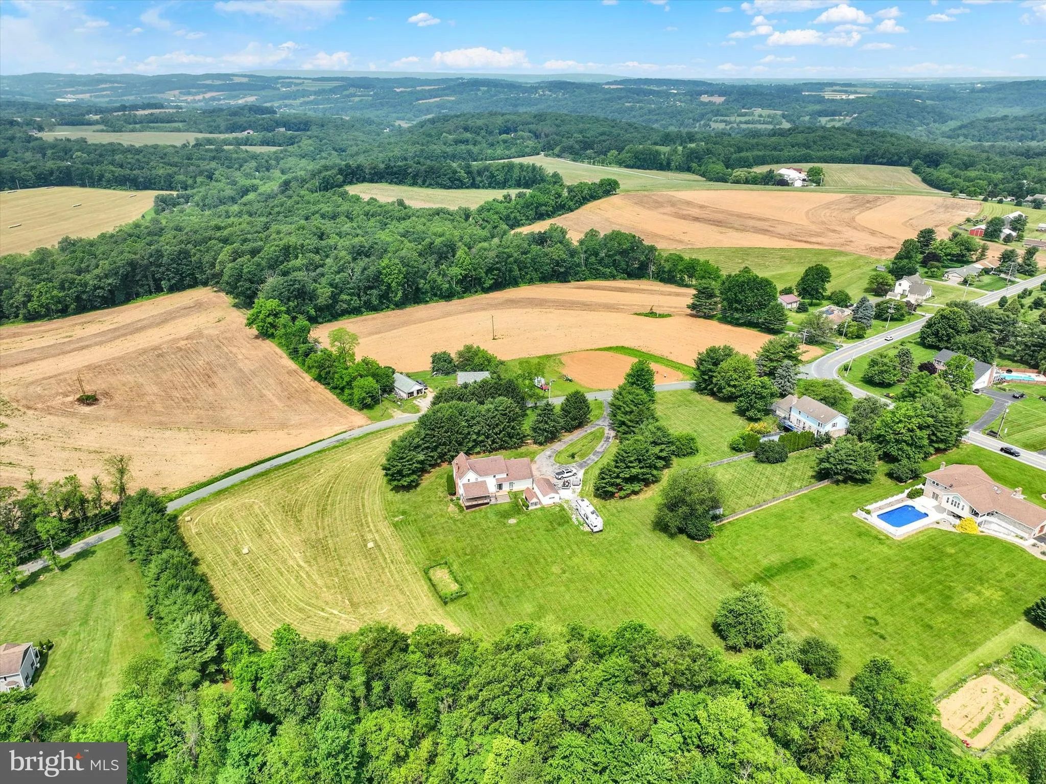 Seven Valleys, Pennsylvania 17360, United States, 5 Bedrooms Bedrooms, ,3 BathroomsBathrooms,Residential,Active,147541