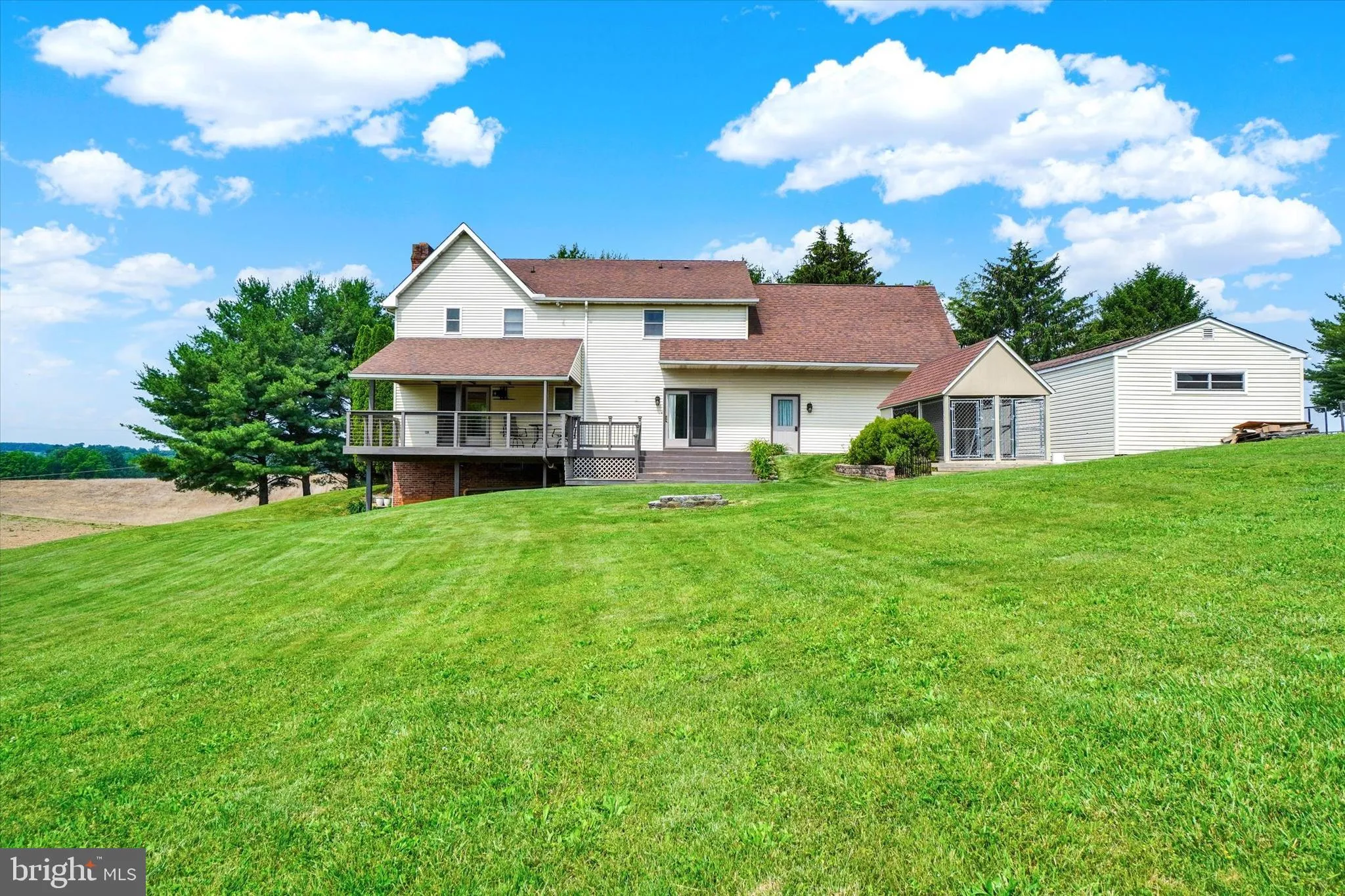 Seven Valleys, Pennsylvania 17360, United States, 5 Bedrooms Bedrooms, ,3 BathroomsBathrooms,Residential,Active,147541