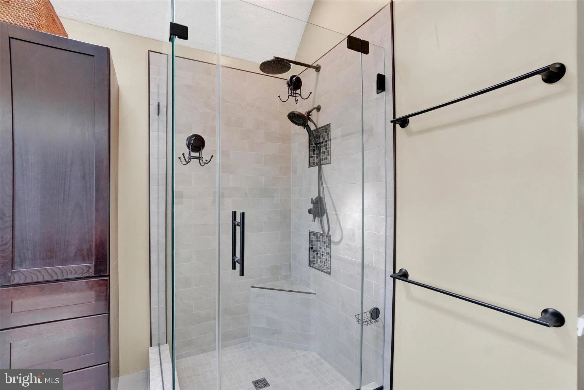 Seven Valleys, Pennsylvania 17360, United States, 5 Bedrooms Bedrooms, ,3 BathroomsBathrooms,Residential,Active,147541