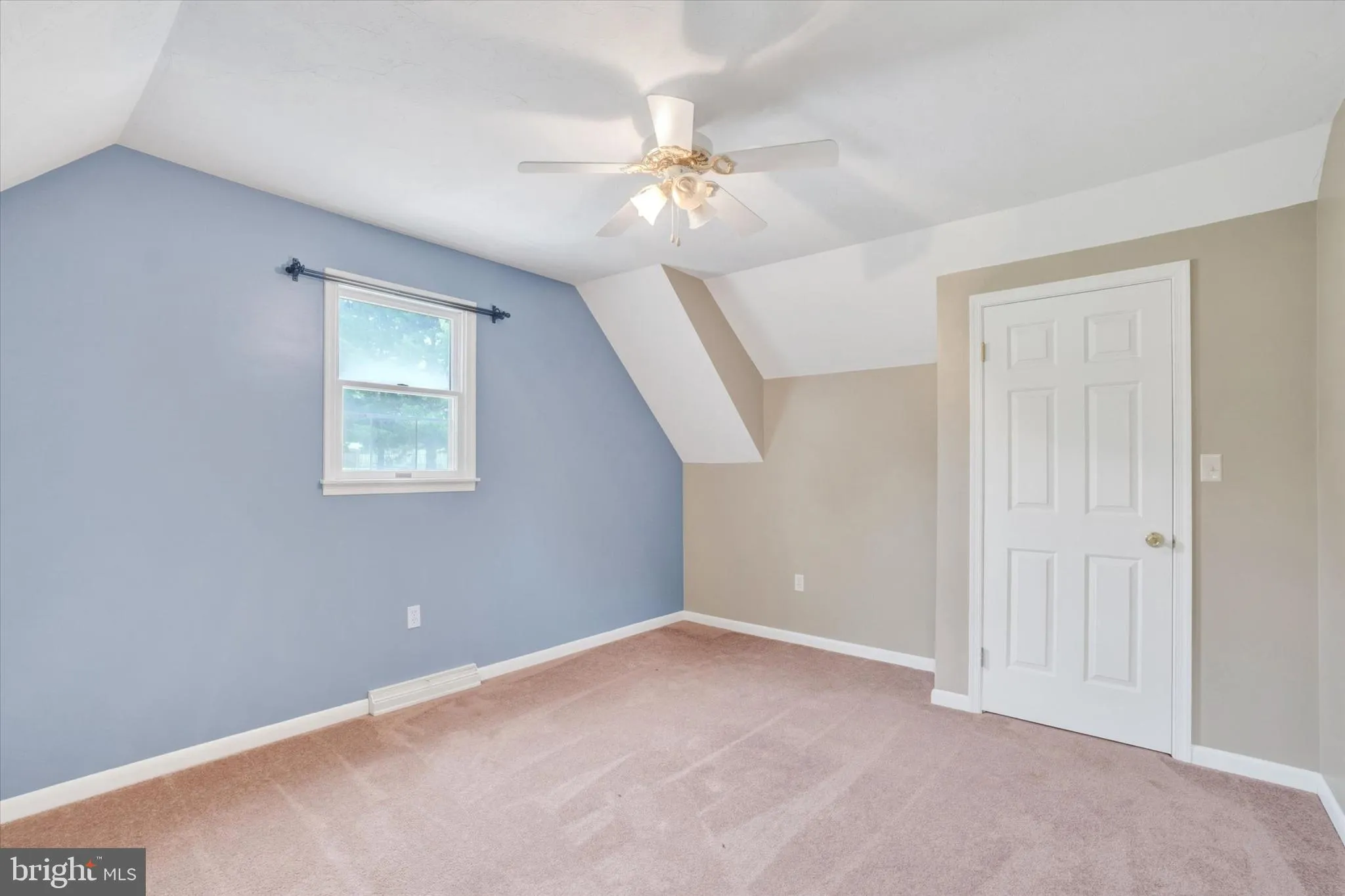 Seven Valleys, Pennsylvania 17360, United States, 5 Bedrooms Bedrooms, ,3 BathroomsBathrooms,Residential,Active,147541