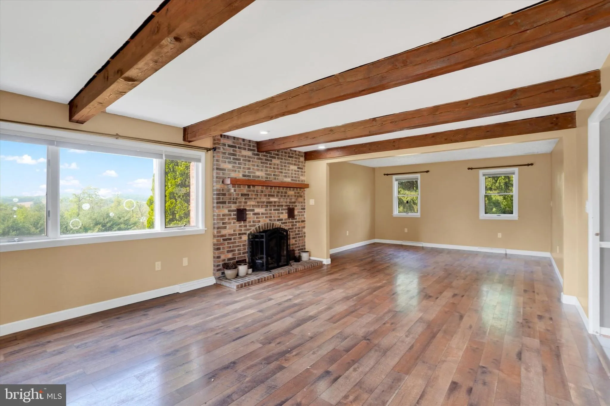 Seven Valleys, Pennsylvania 17360, United States, 5 Bedrooms Bedrooms, ,3 BathroomsBathrooms,Residential,Active,147541