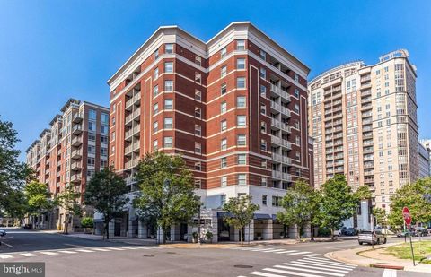 880 N POLLARD STREET 702 ARLINGTON VA 22203