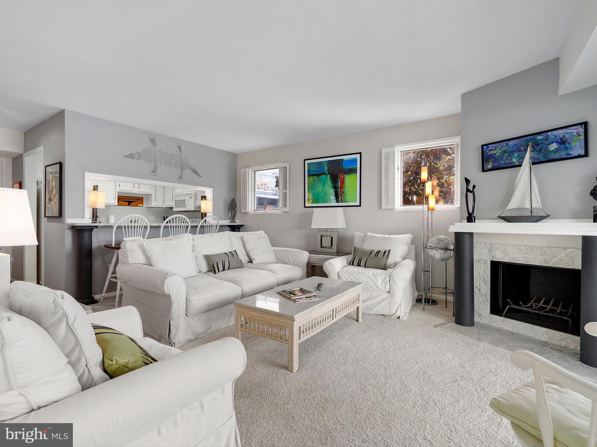 THE YACHT CLUB CONDOMINIUMS - Residential