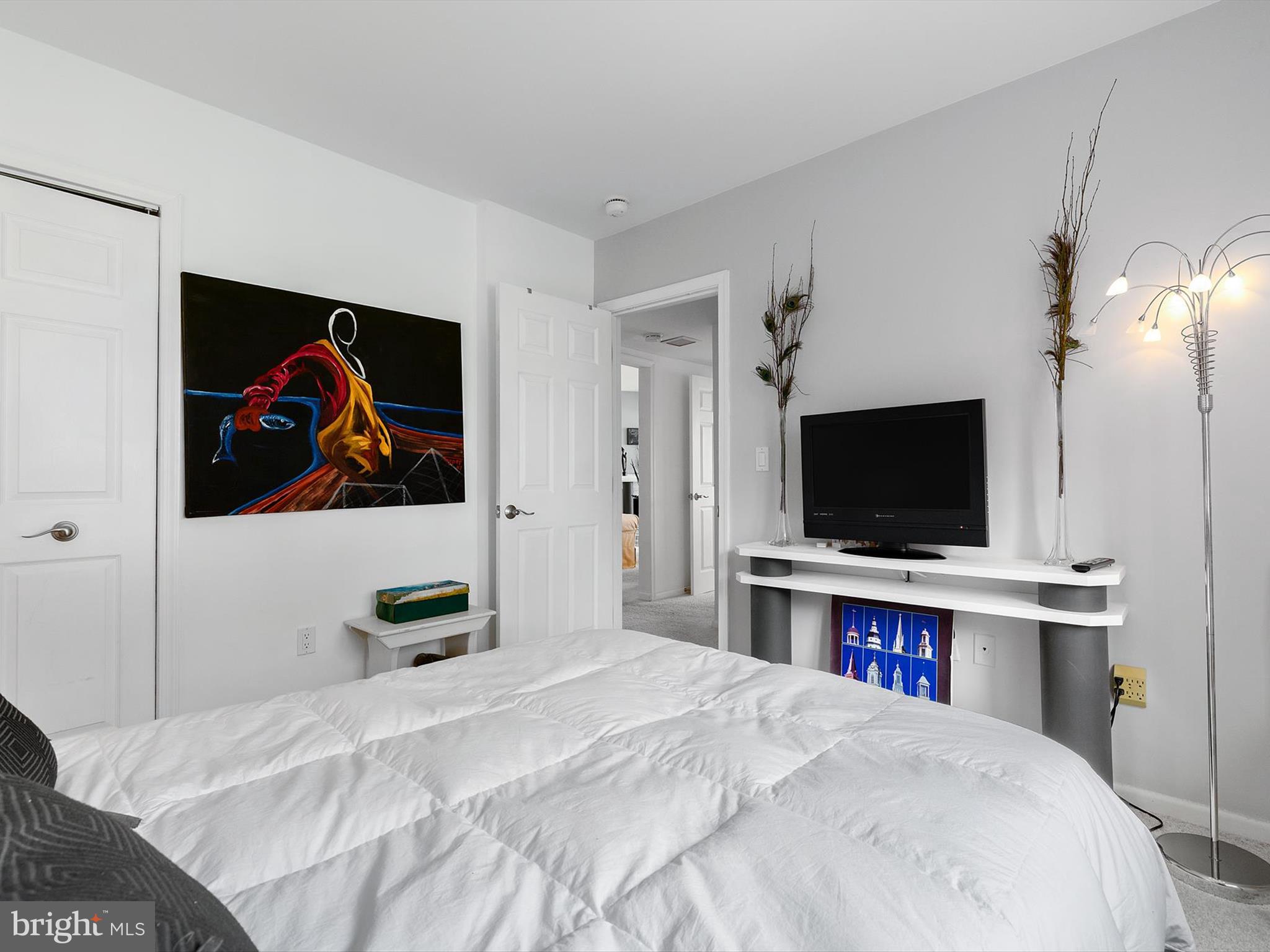 THE YACHT CLUB CONDOMINIUMS - Residential