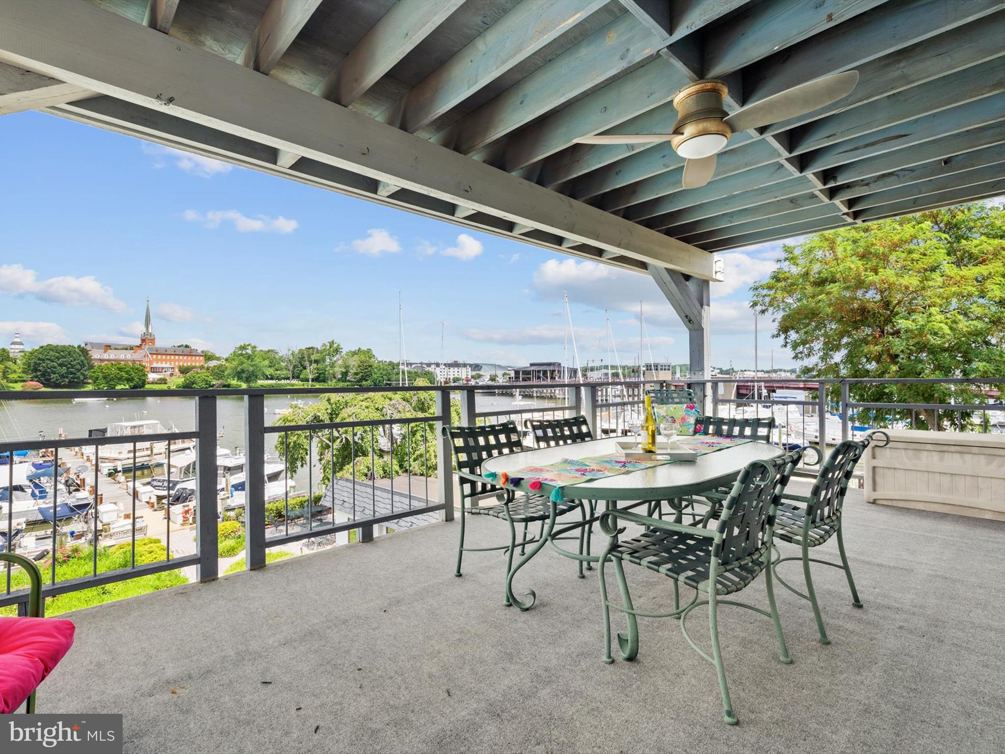 THE YACHT CLUB CONDOMINIUMS - Residential