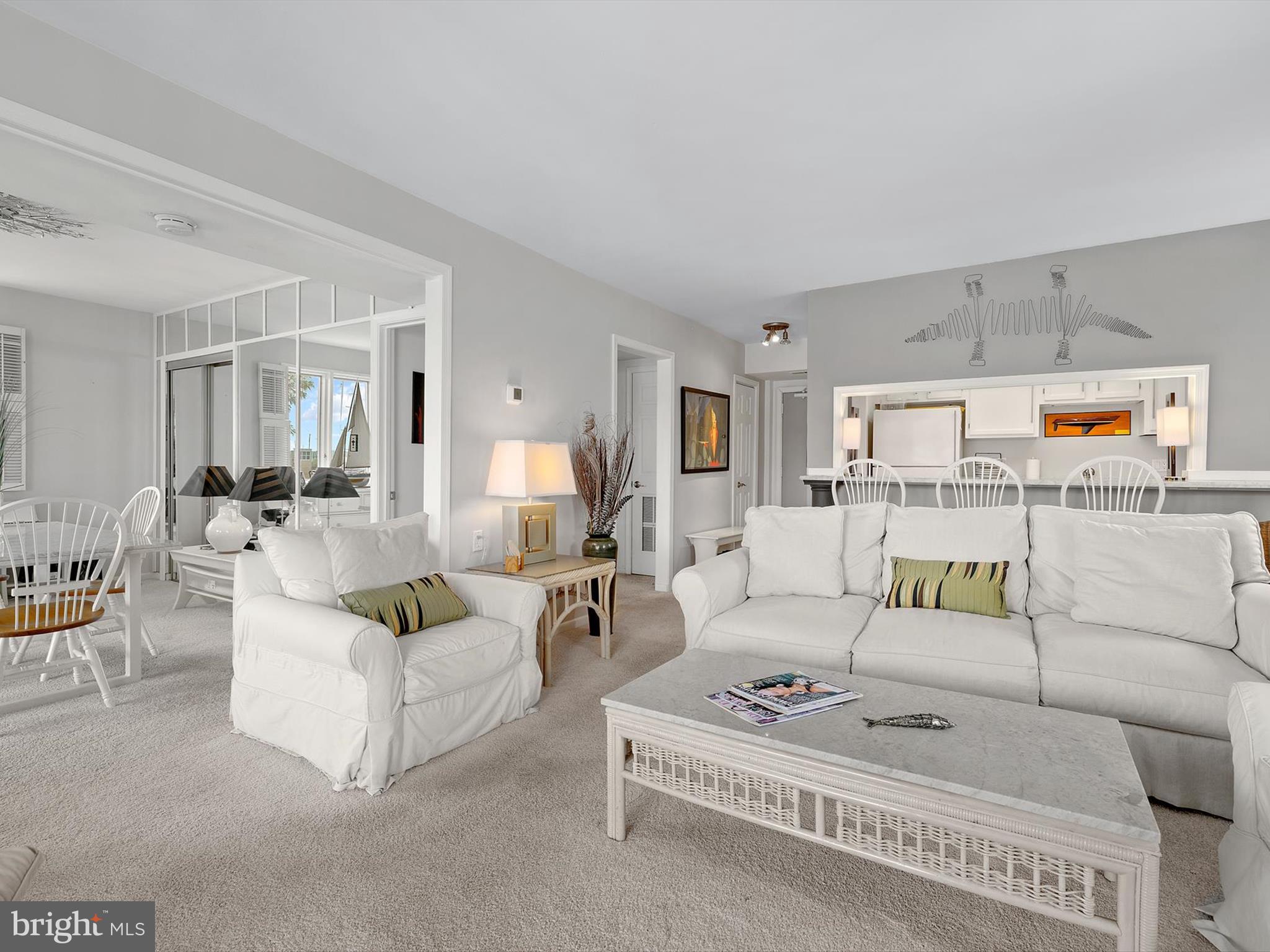 THE YACHT CLUB CONDOMINIUMS - Residential