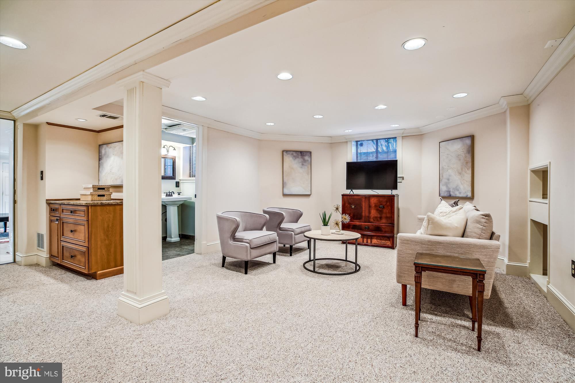 MANOR PARK - Residential