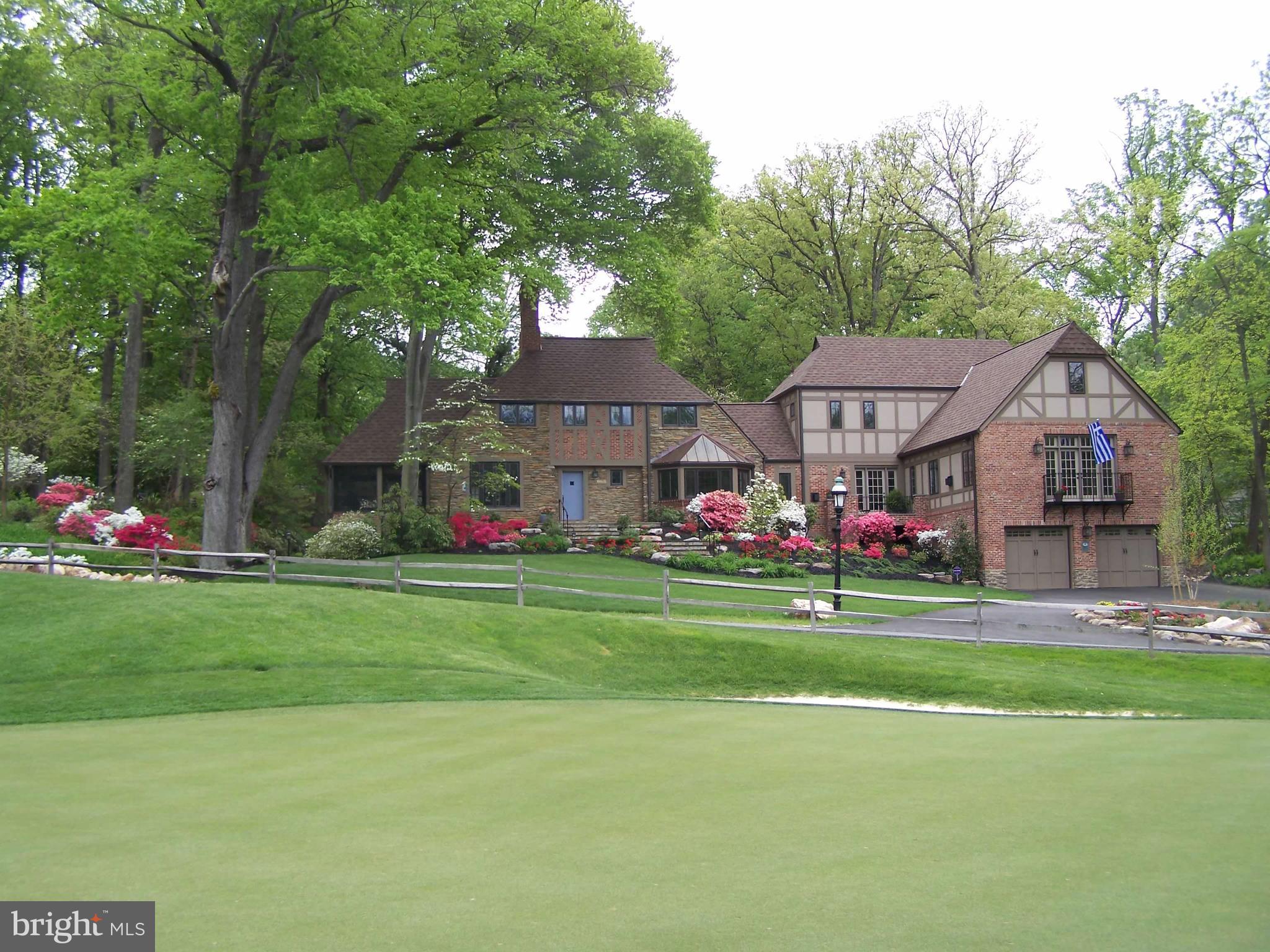 MANOR PARK - Residential