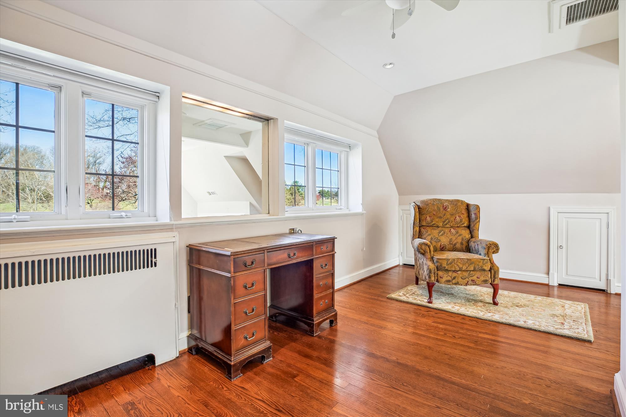 MANOR PARK - Residential