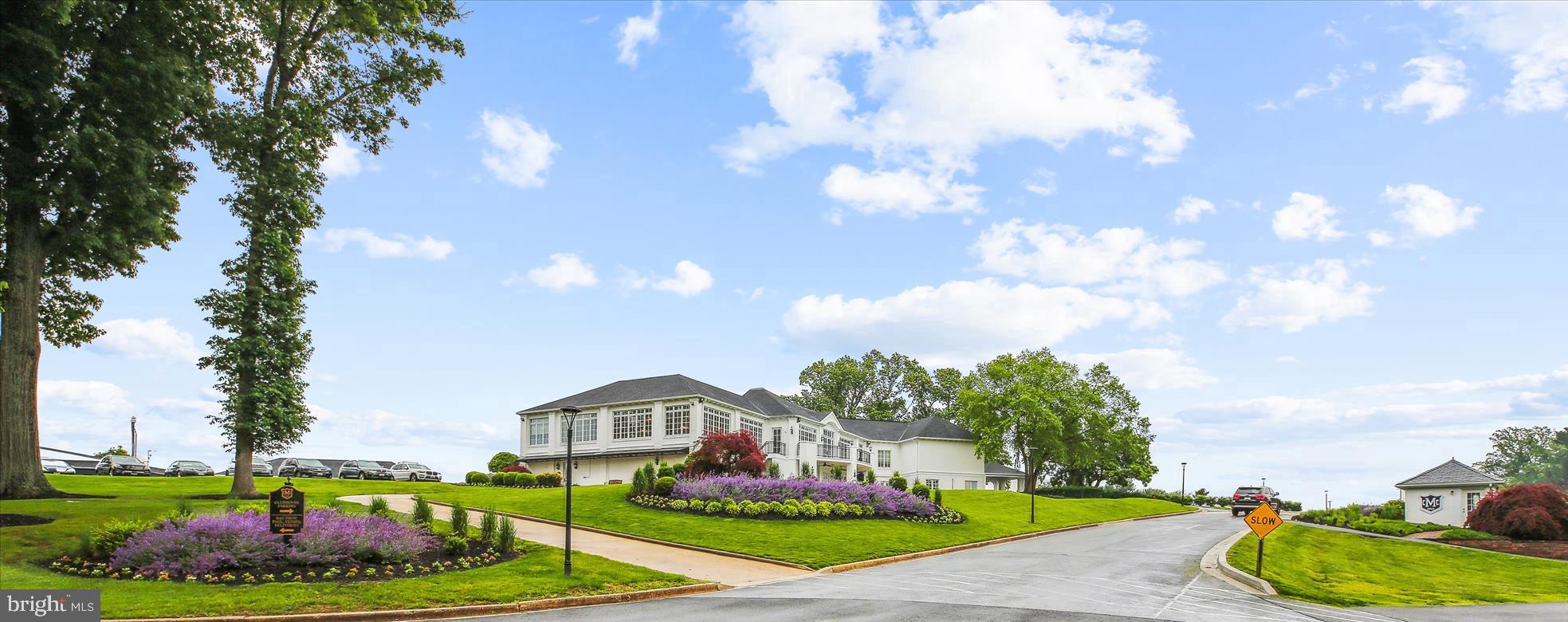 MANOR PARK - Residential