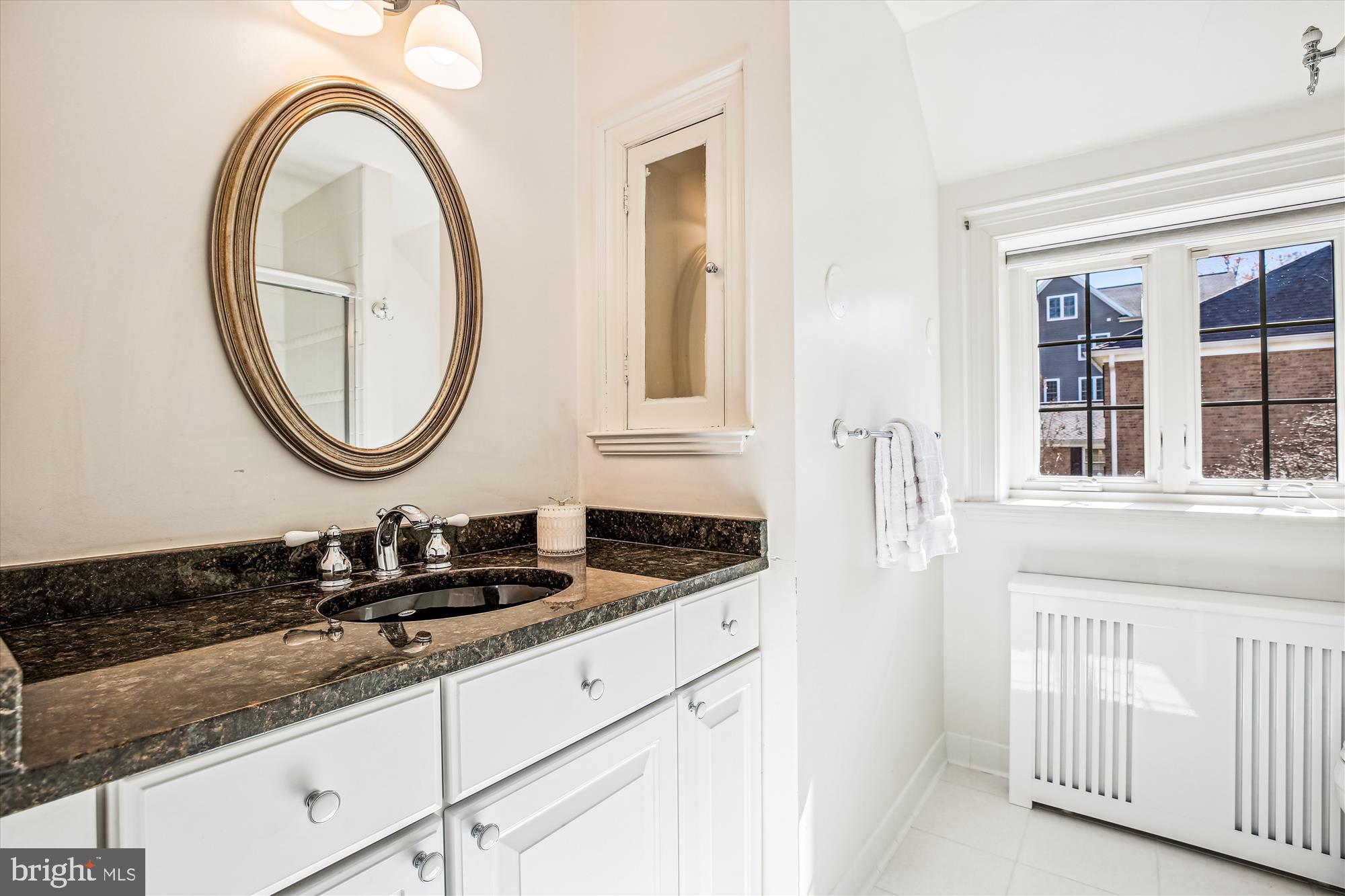 MANOR PARK - Residential