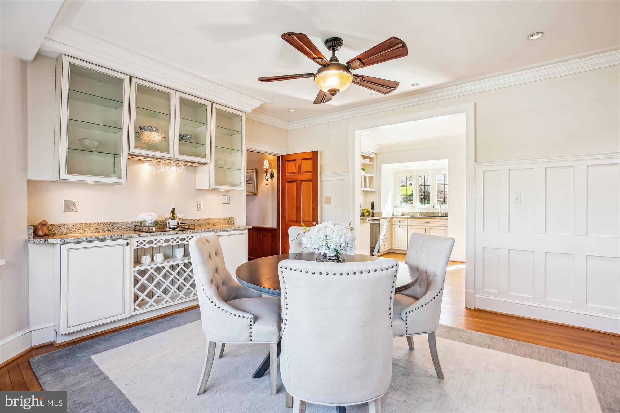 MANOR PARK - Residential