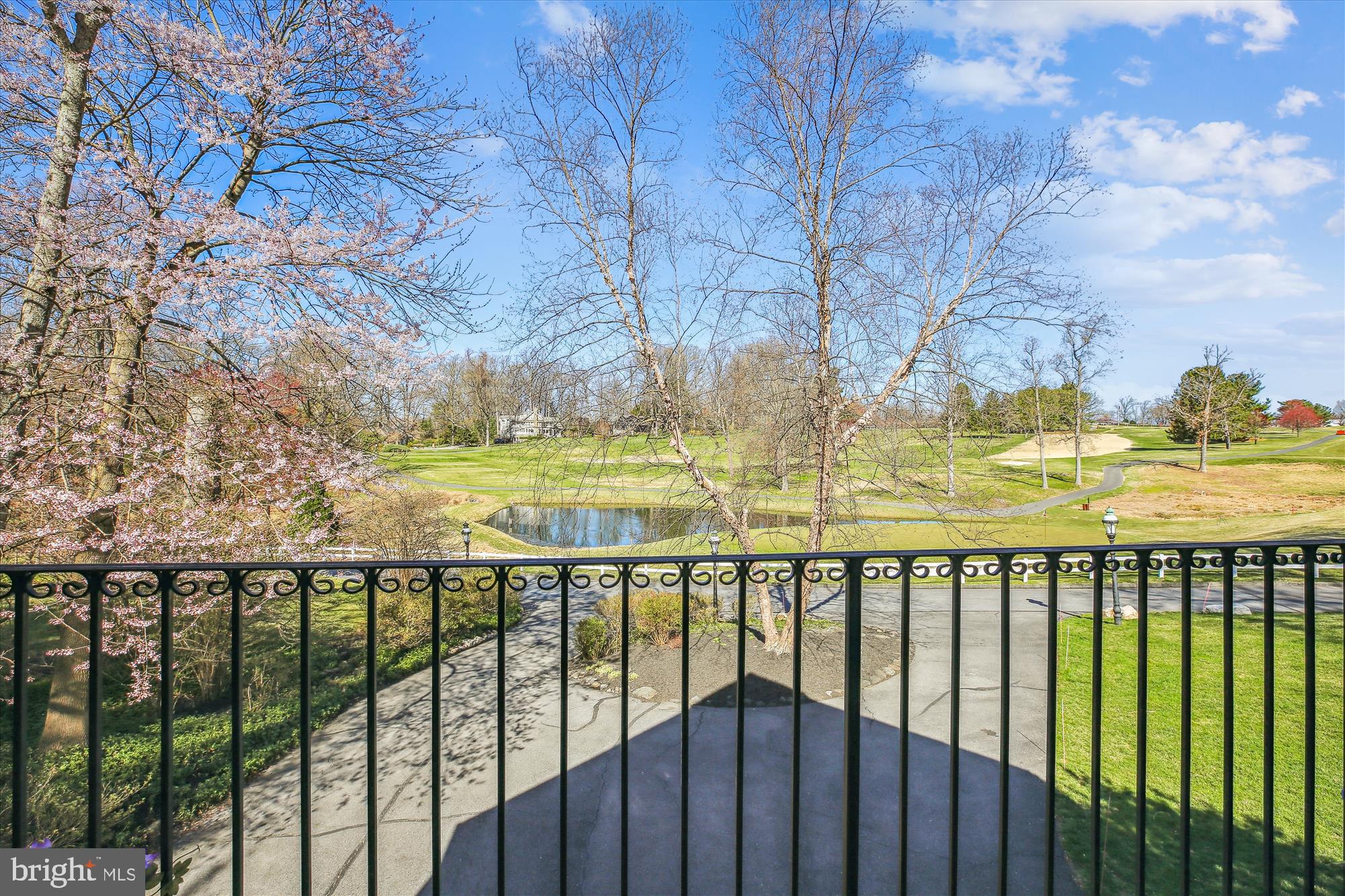 MANOR PARK - Residential