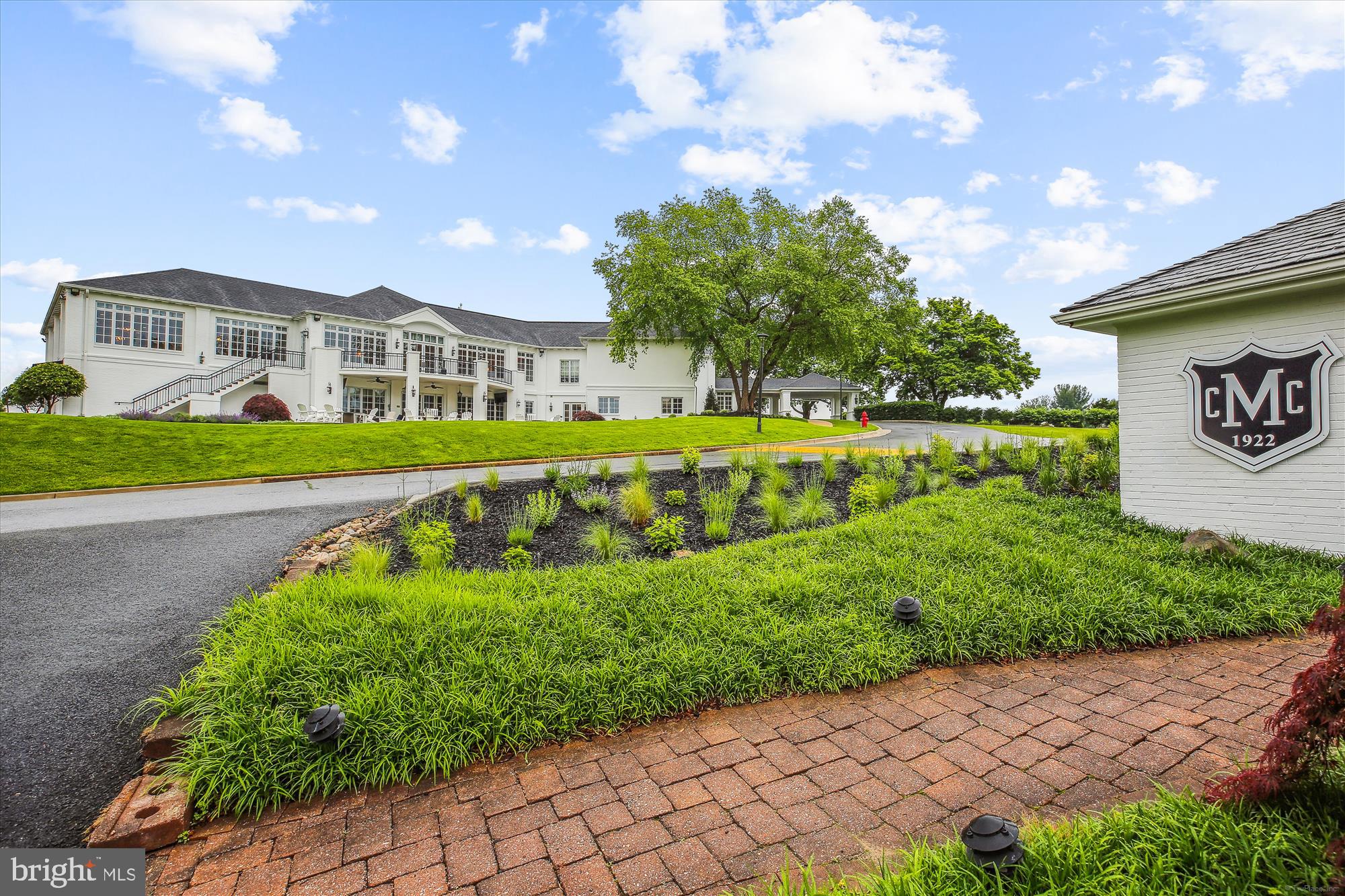 MANOR PARK - Residential