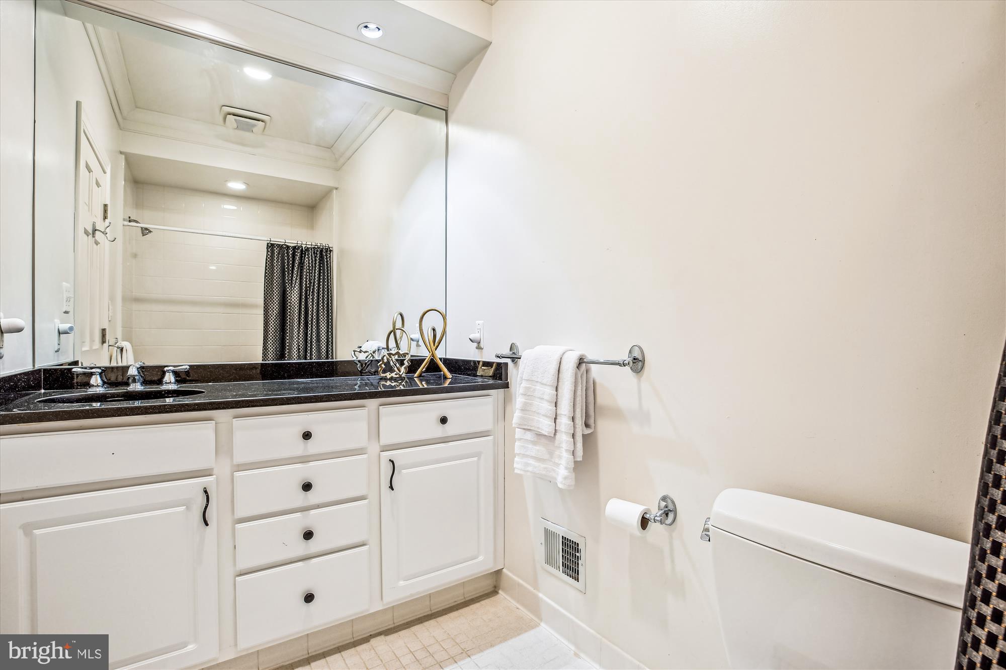 MANOR PARK - Residential