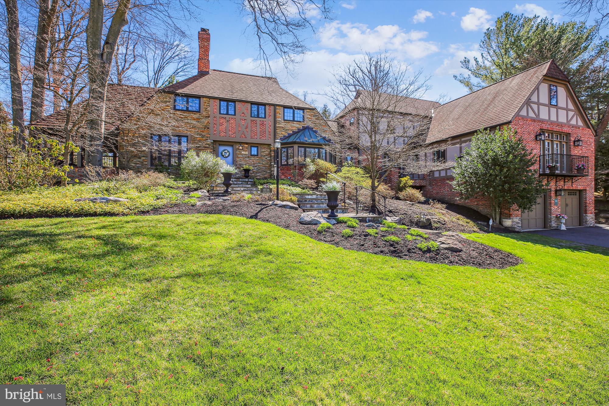 MANOR PARK - Residential