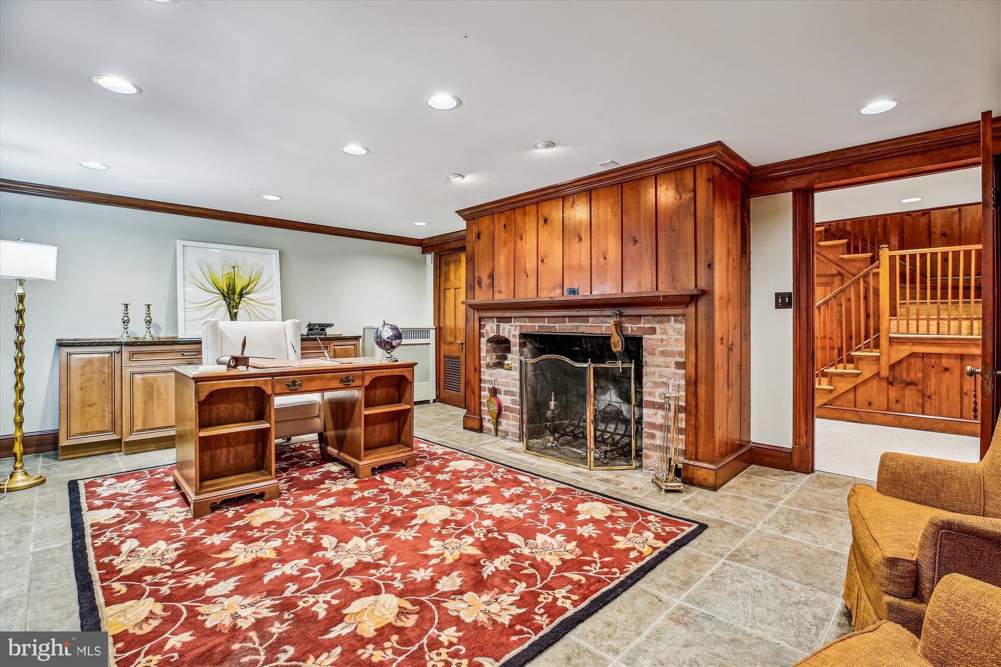 MANOR PARK - Residential