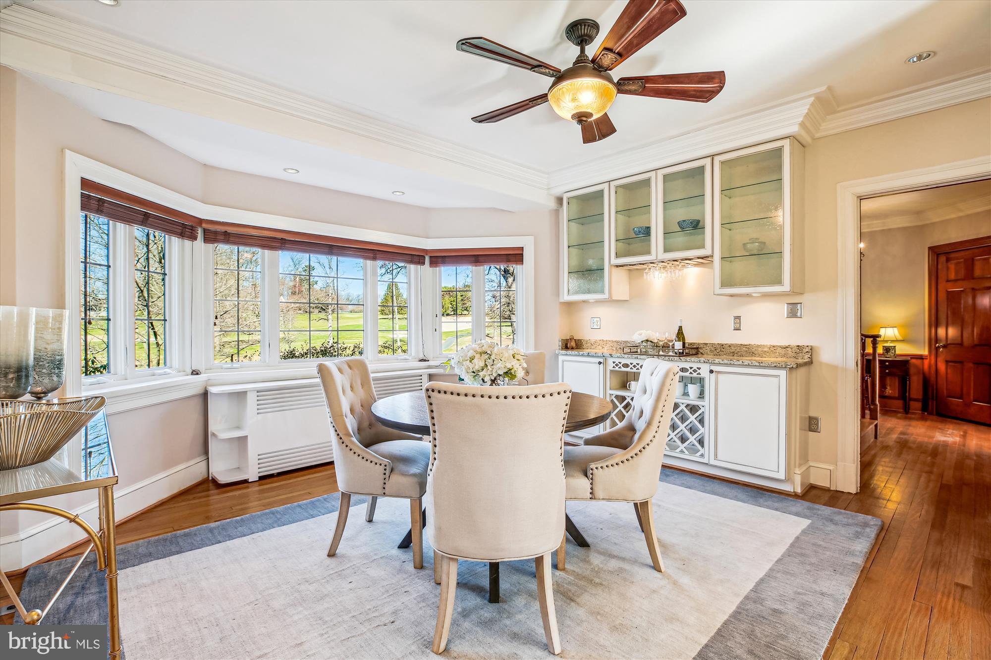 MANOR PARK - Residential