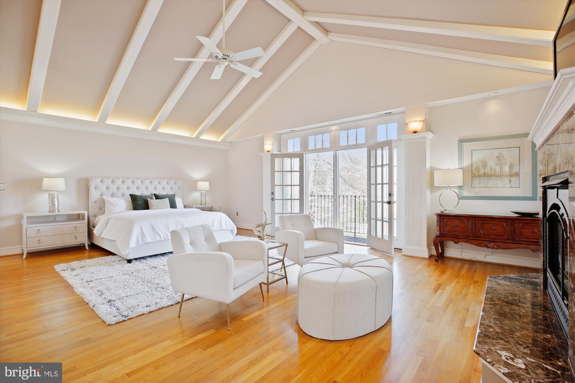 MANOR PARK - Residential