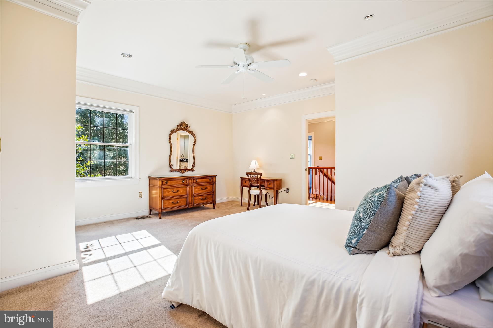 MANOR PARK - Residential