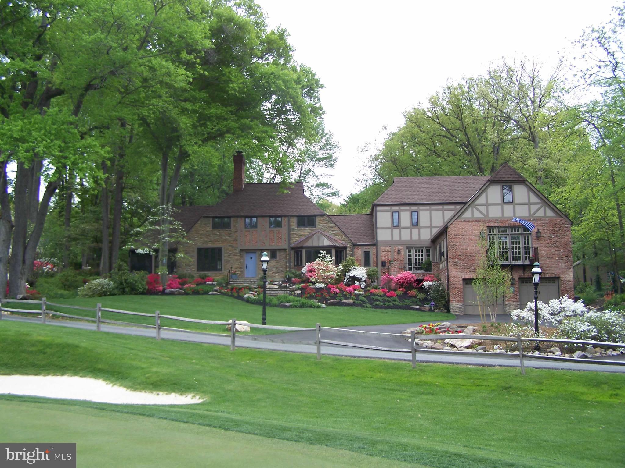 MANOR PARK - Residential