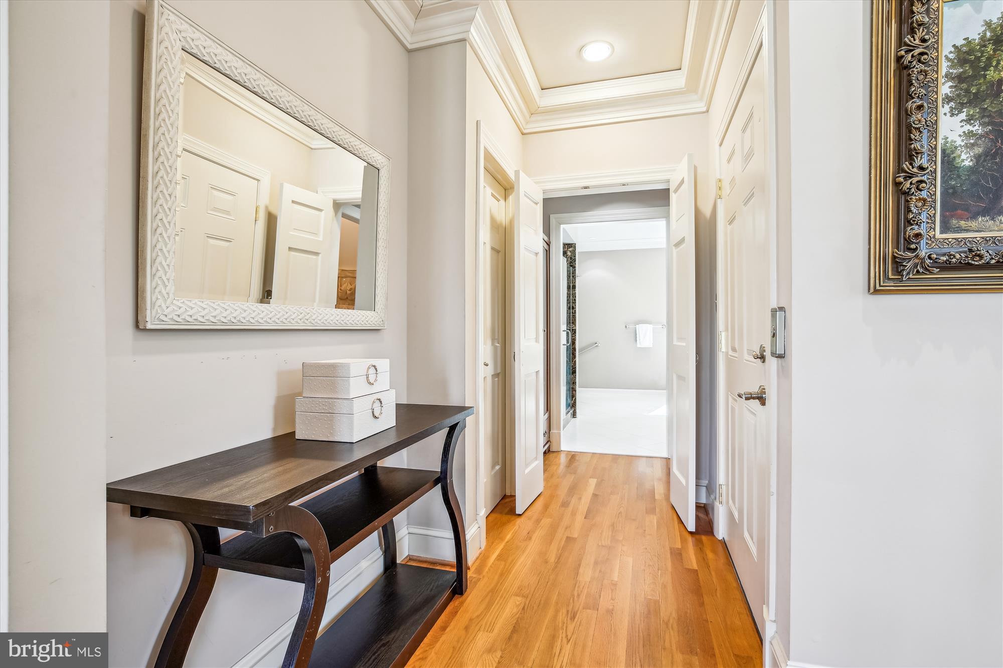 MANOR PARK - Residential