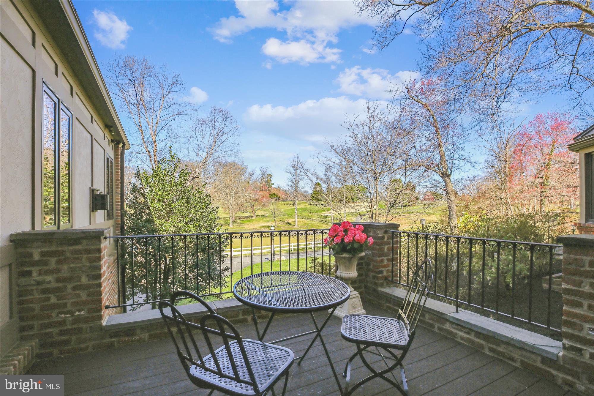 MANOR PARK - Residential