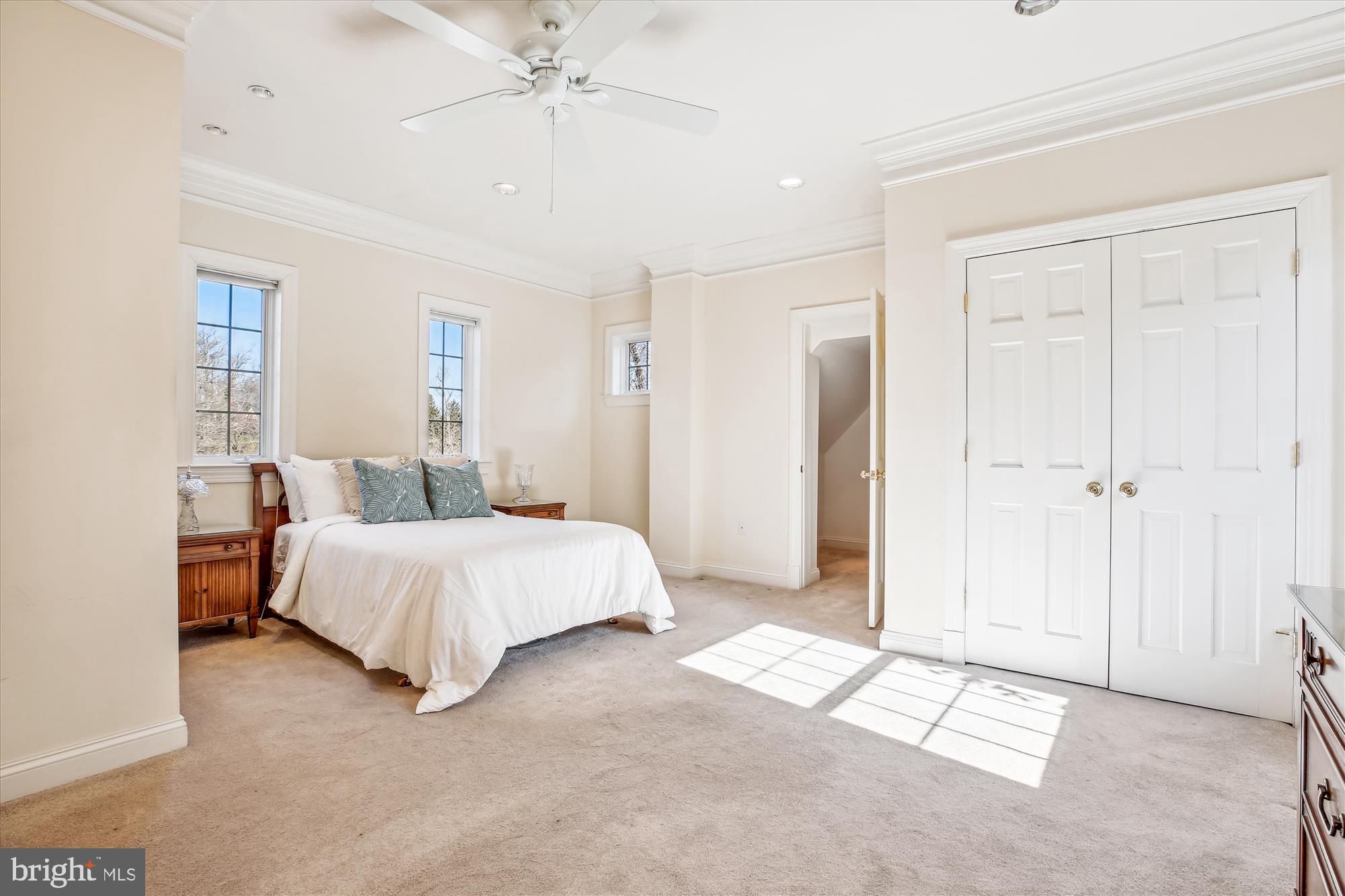 MANOR PARK - Residential