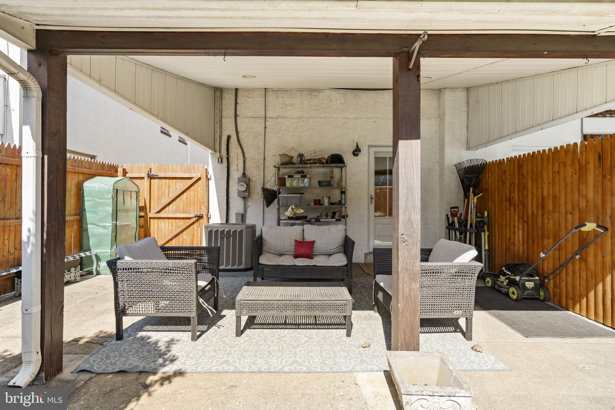 CONSHOHOCKEN - Residential