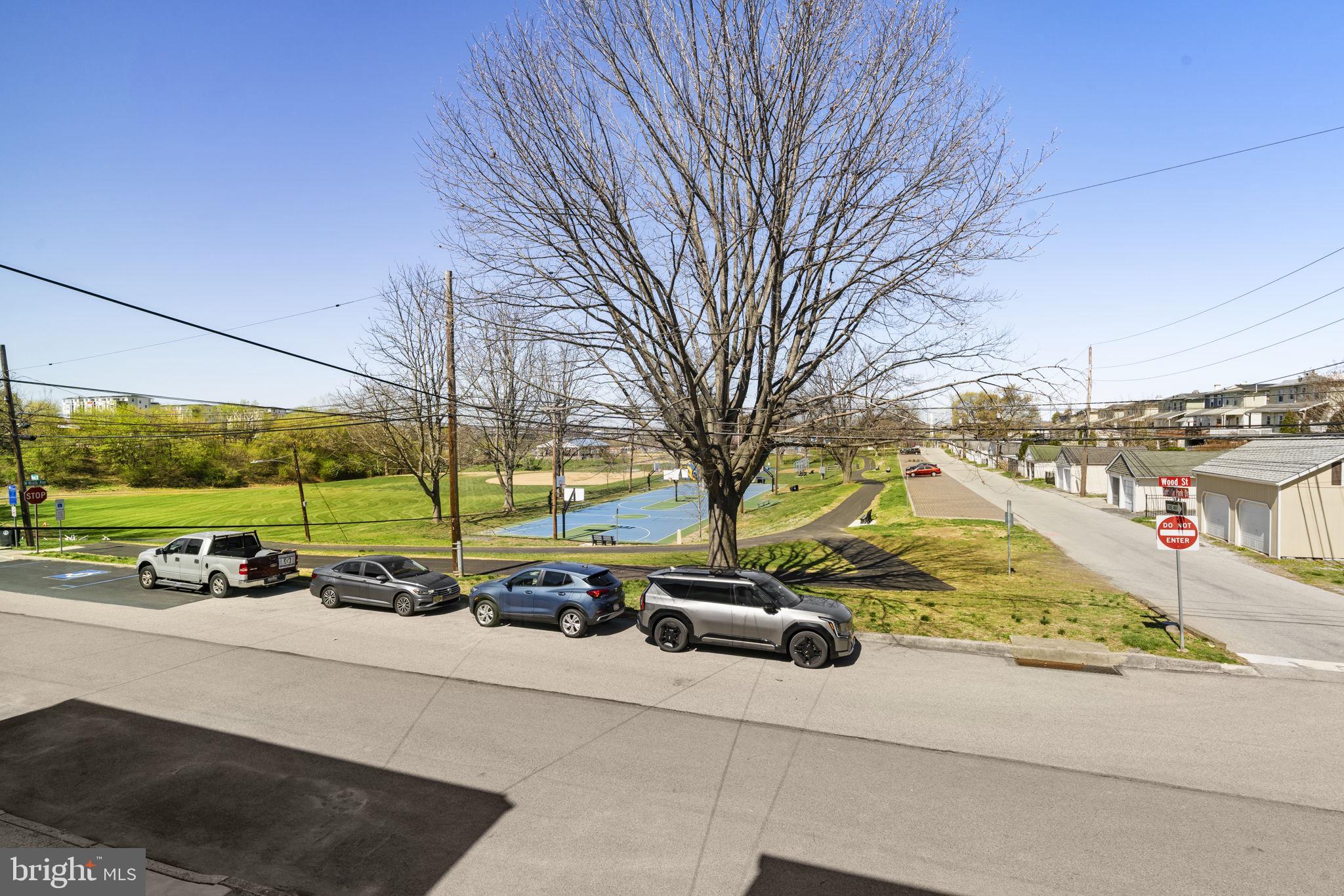 CONSHOHOCKEN - Residential