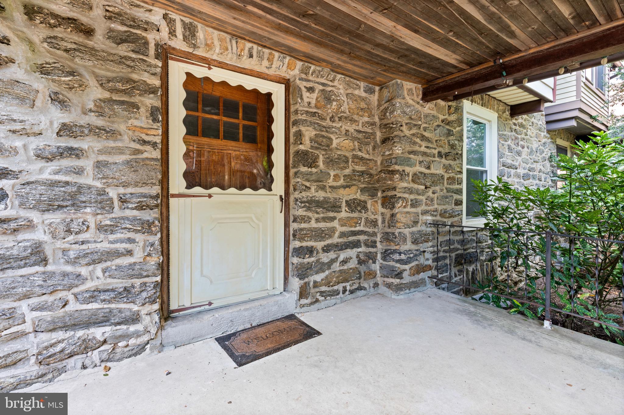 129 W NIPPON STREET