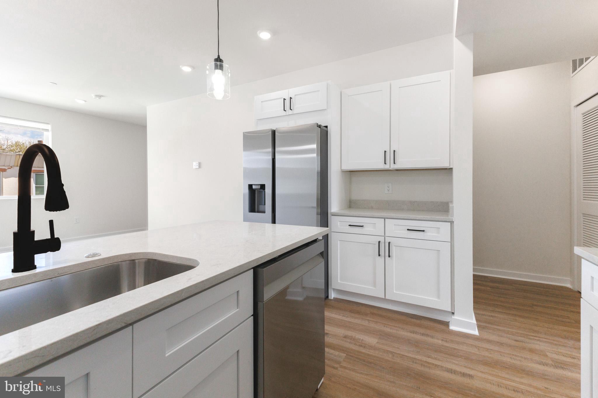 NORRIS SQUARE - Residential Lease