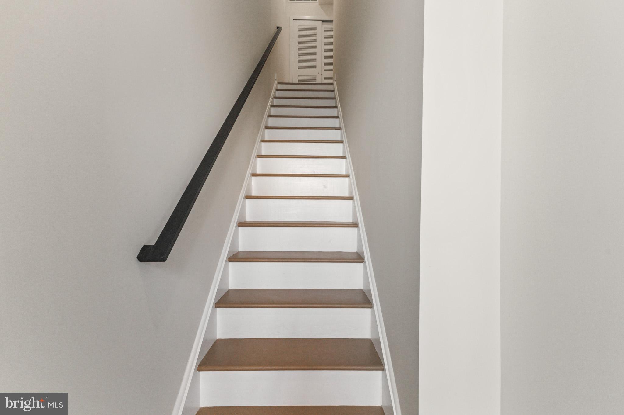 NORRIS SQUARE - Residential Lease