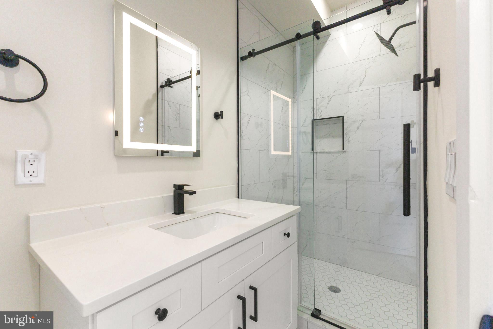 NORRIS SQUARE - Residential Lease