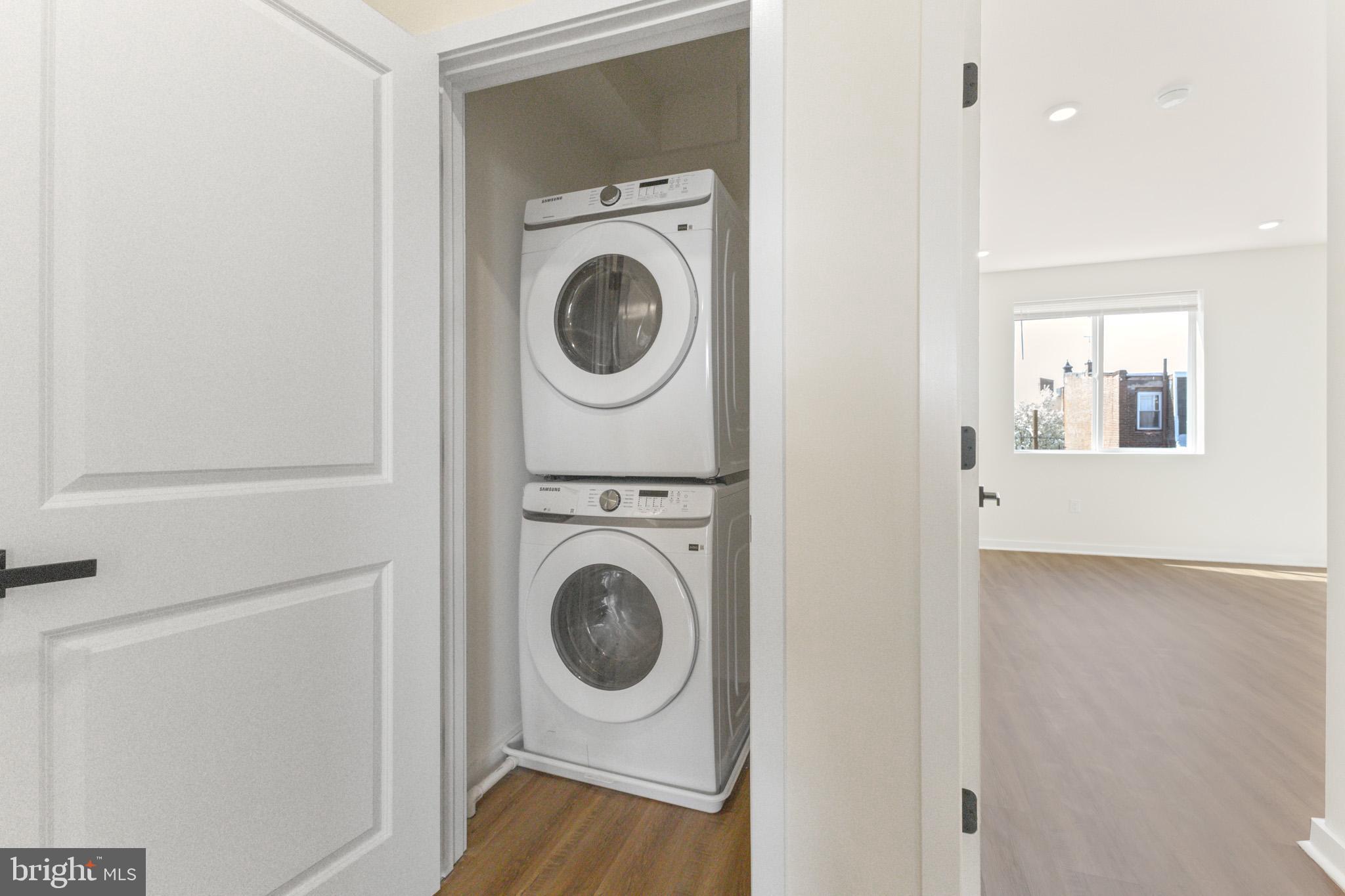 NORRIS SQUARE - Residential Lease