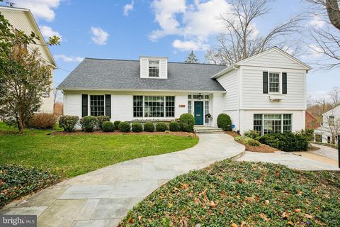 Homes For Sale - 7420 Wyndale Lane<br/> CHEVY CHASE, MD 20815