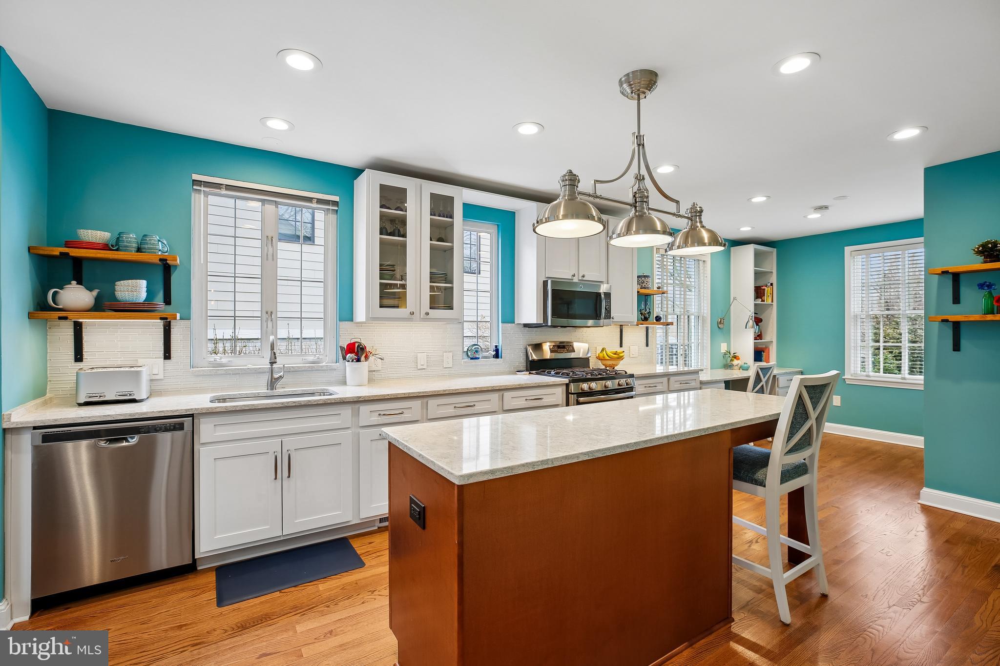 RIDGEWOOD VILLAGE - Residential