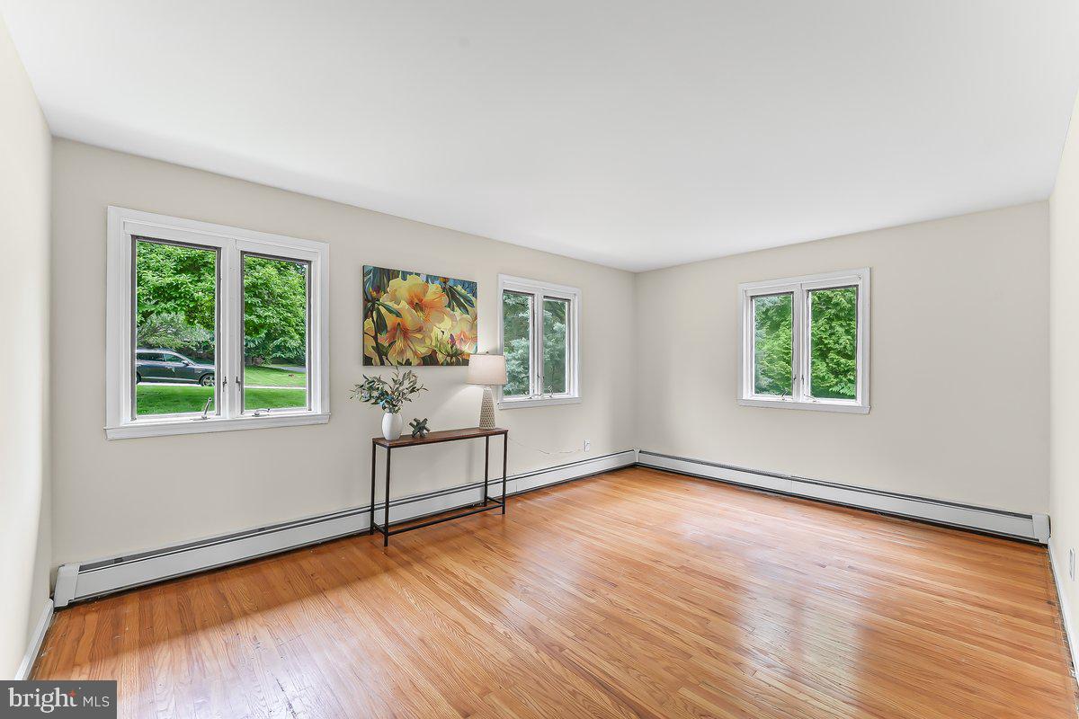 MARPLEWOOD VILLA - Residential