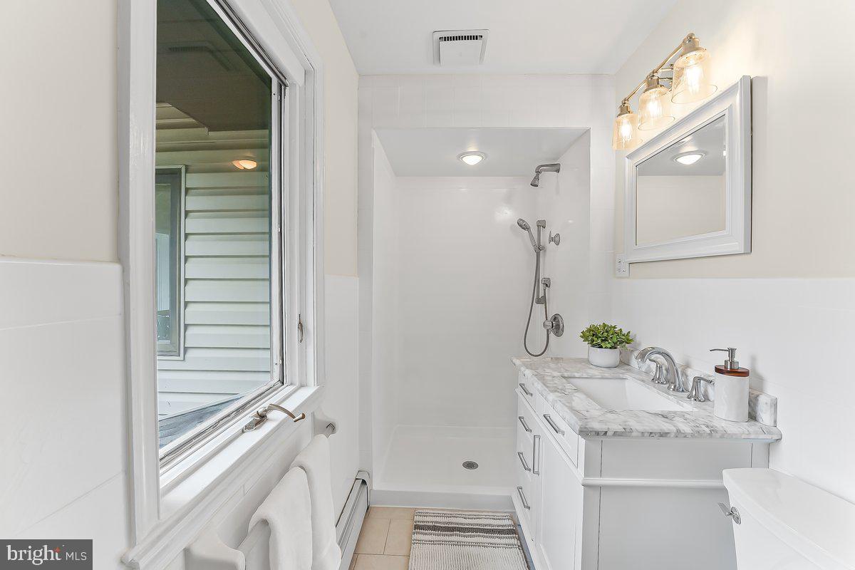 MARPLEWOOD VILLA - Residential