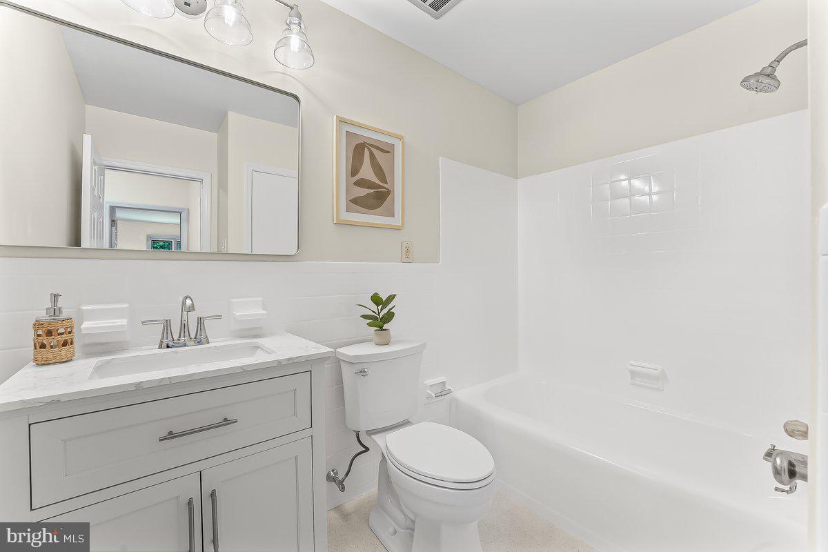 MARPLEWOOD VILLA - Residential