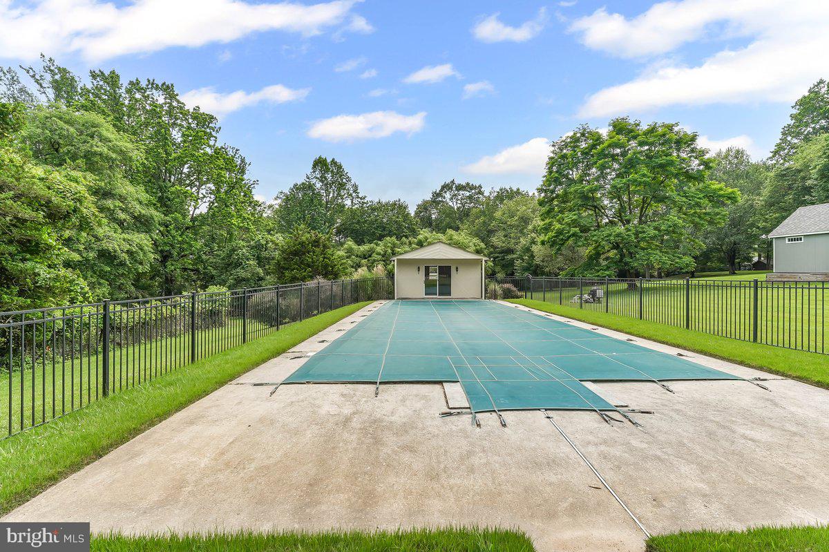 MARPLEWOOD VILLA - Residential