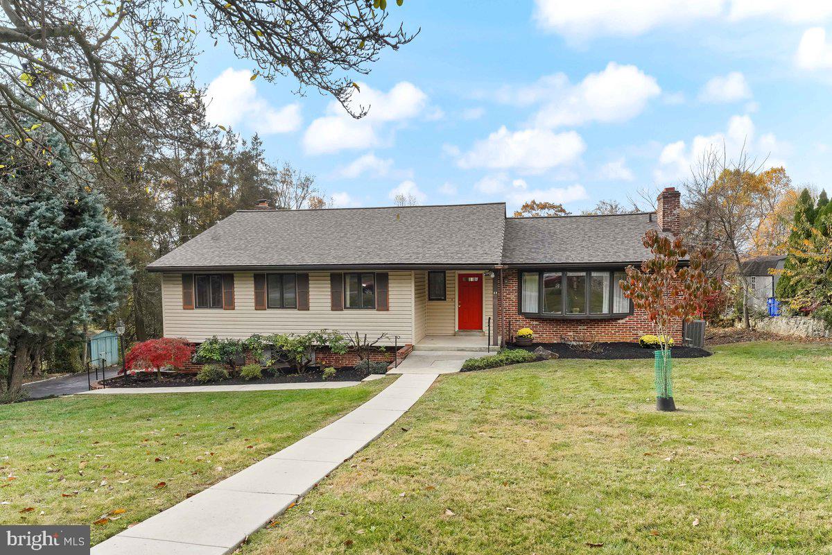 2924 DOGWOOD LANE