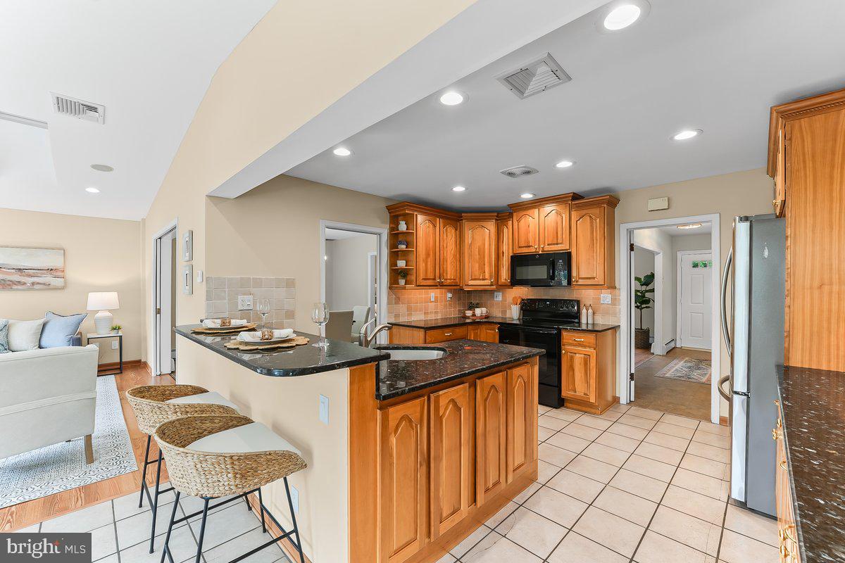 MARPLEWOOD VILLA - Residential