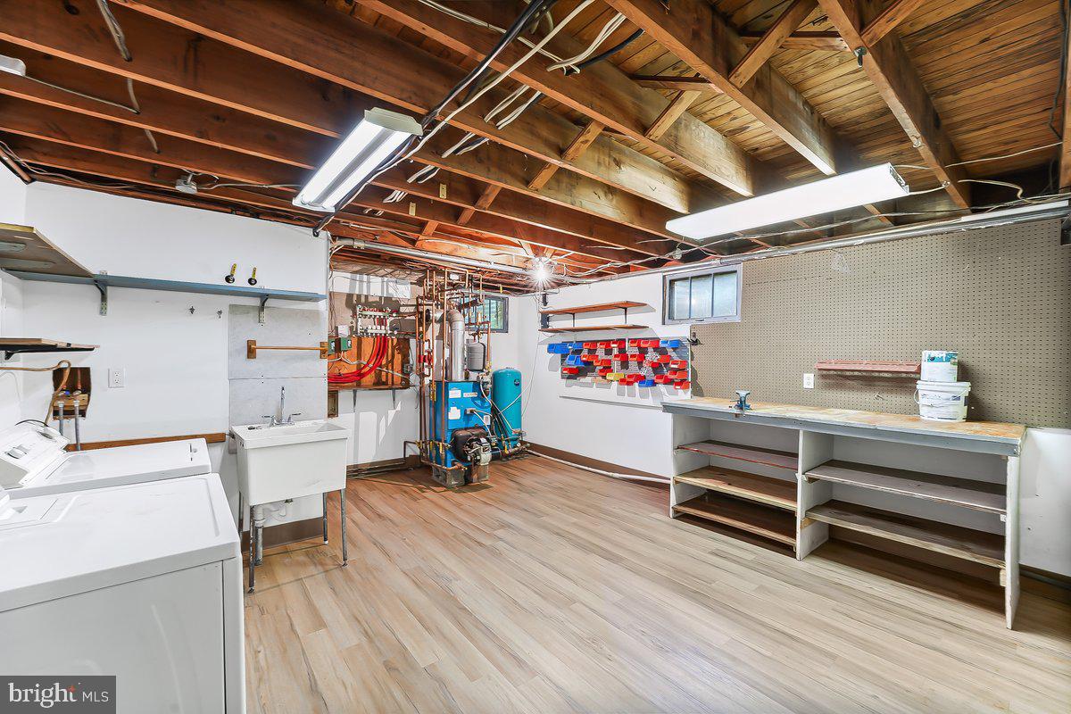 MARPLEWOOD VILLA - Residential